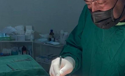 Врачи Ленинского округа спасли пациентку после неудачной пластической операции