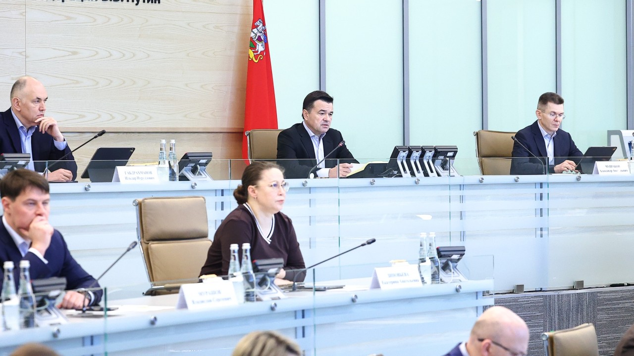Тему модернизации общественного транспорта губернатор Московской области Андрей Воробьев обсудил на совещании с руководящим составом регионального правительства и главами округов
