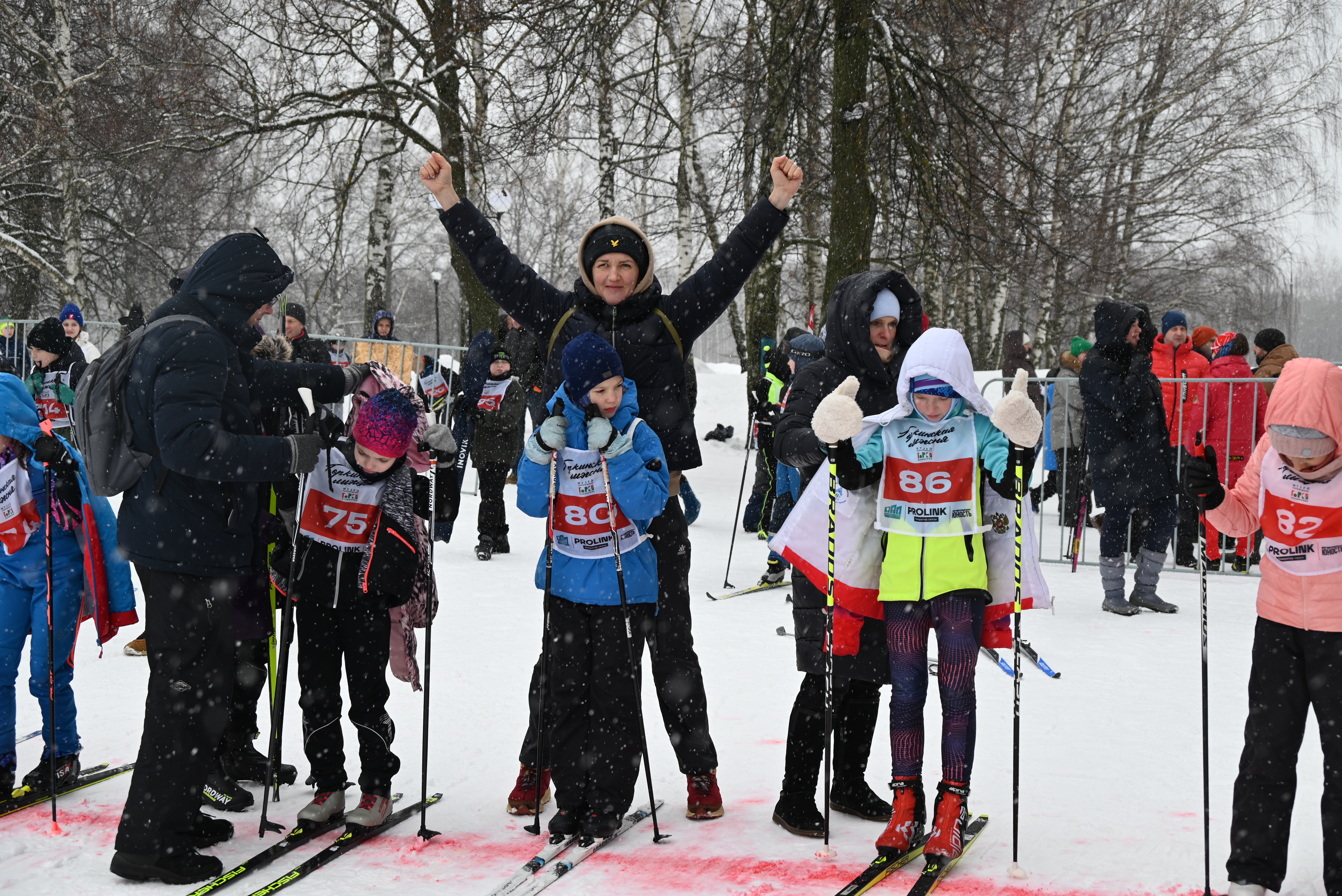 350 спортсменов и более 500 болельщиков приняли участие в «Горкинской лыжне»