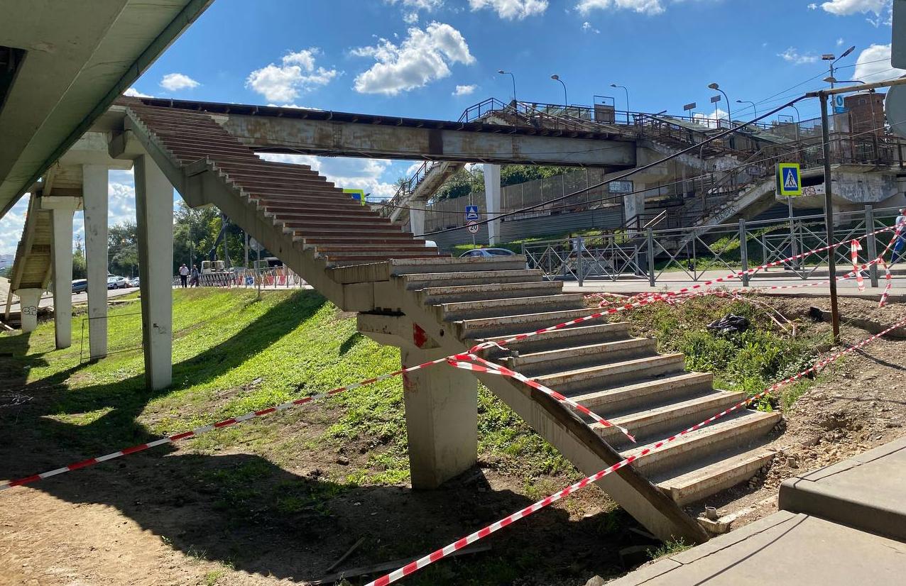 В Видном приступили к сносу аварийного моста на железнодорожной станции «Расторгуево»