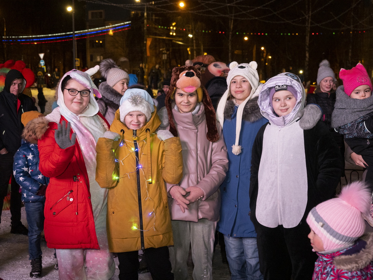 Парад Дедов Морозов и Снегурочек прошел в Видном