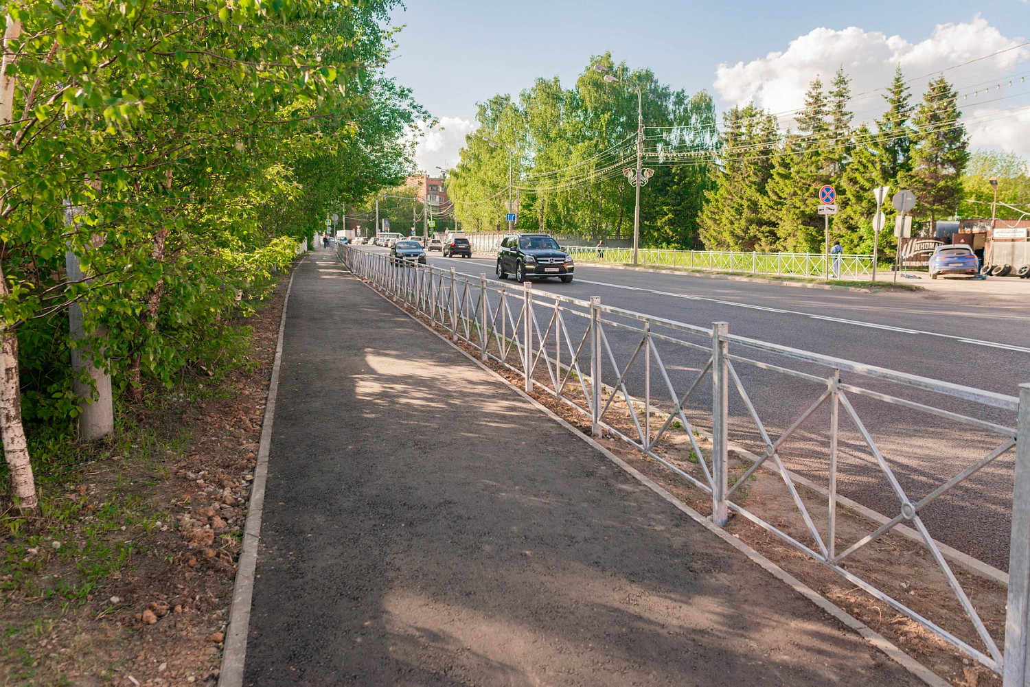 В Ленинском округе в этом году построят более 5 км тротуаров, еще 6 км - отремонтируют
