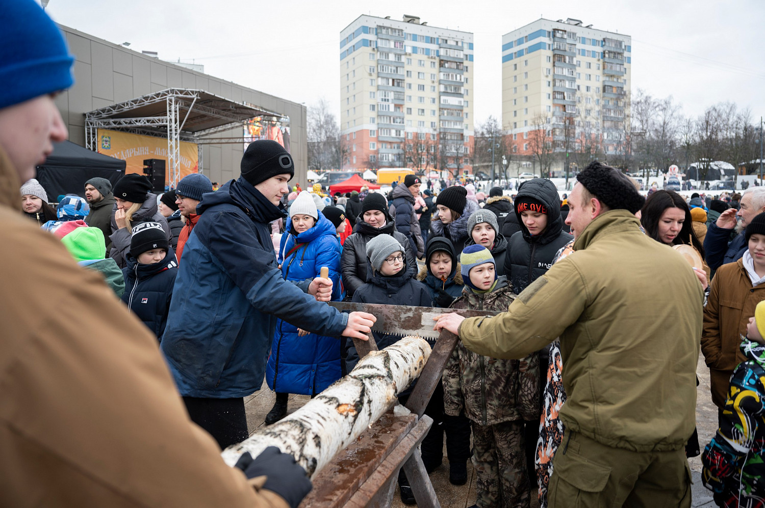 Порядка 20 площадок для масленичных гуляний организуют в Ленинском округе