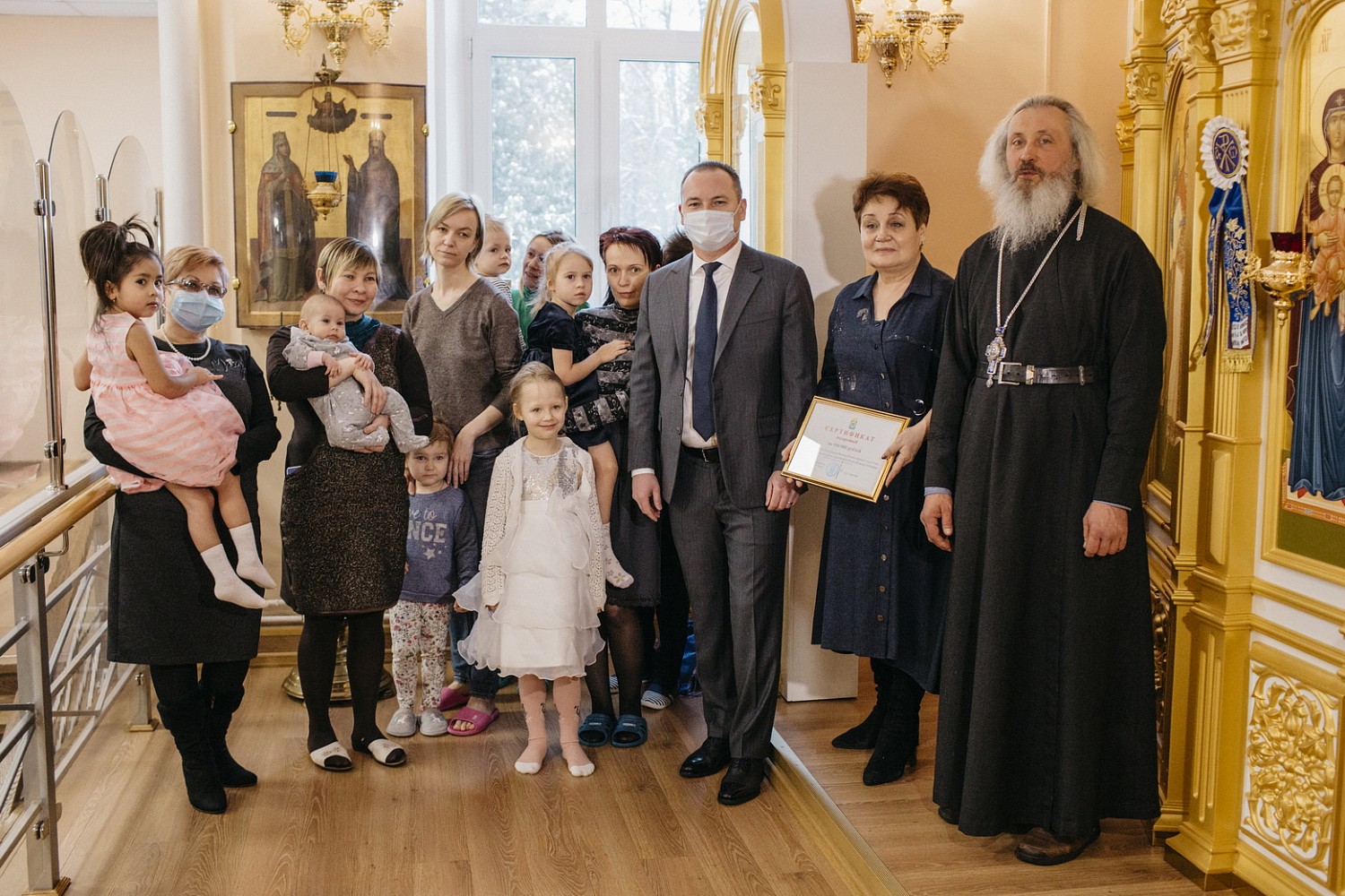 Алексей Спасский посетил приют для женщин с детьми при Троицком храме